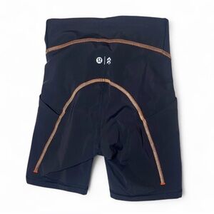 Lululemon x Barry’s Power Thru HR Short 6” Orange Seam Black Shorts Size 2